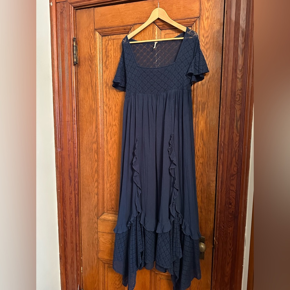 Bring the Romance Handkerchief Hem Maxi Dress Size M Navy